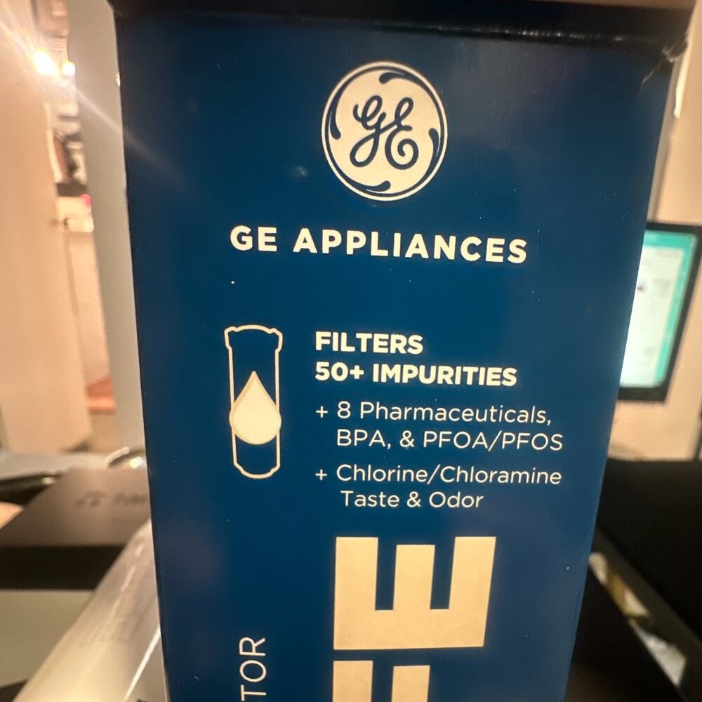 · GE XWFE Refrigerator Water Filter | Certified to Reduce Lead, Sulfur, and 50+